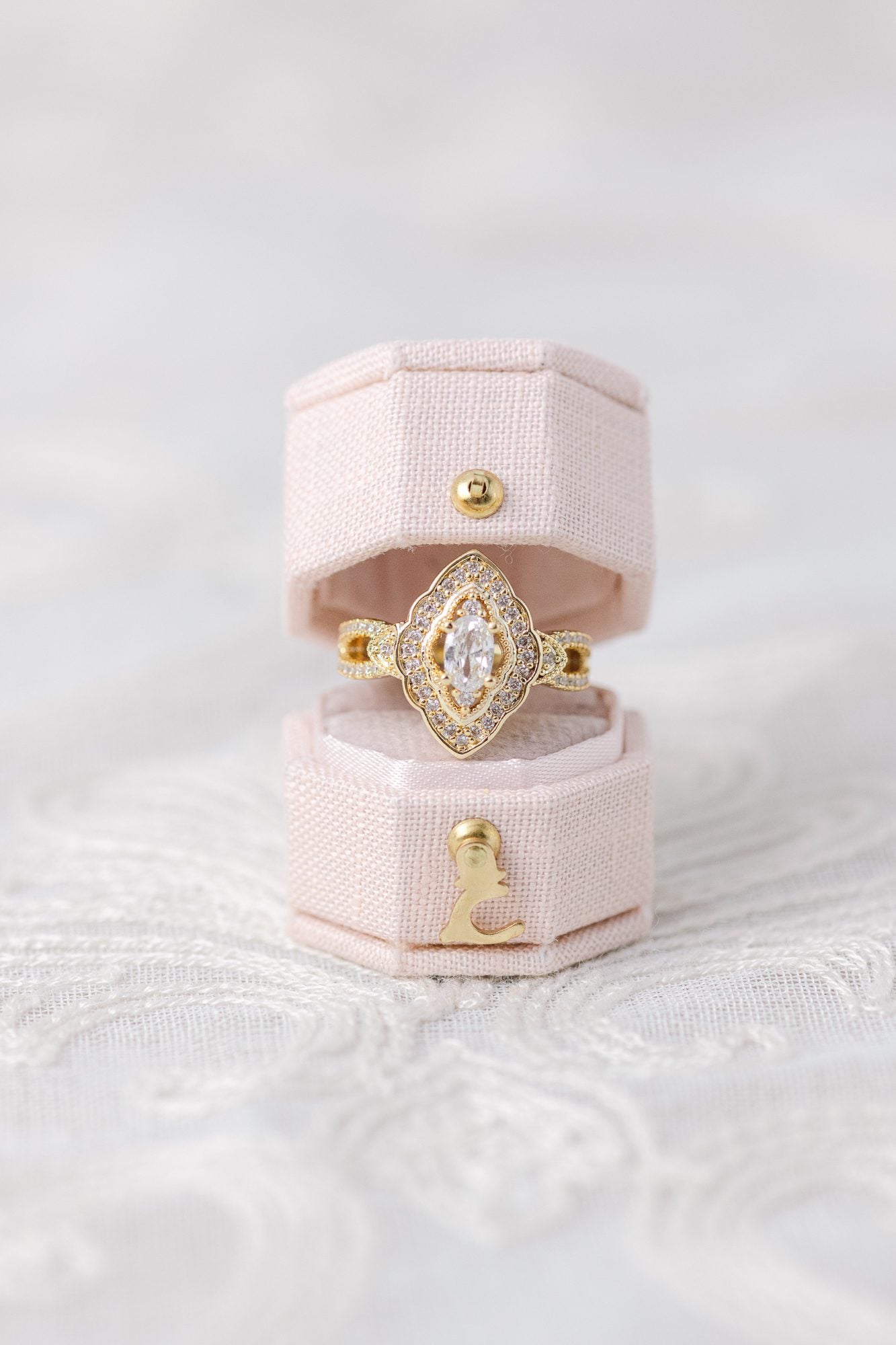 Mini Octogon Heritage Petite Box - Touch of Blush Linen image
