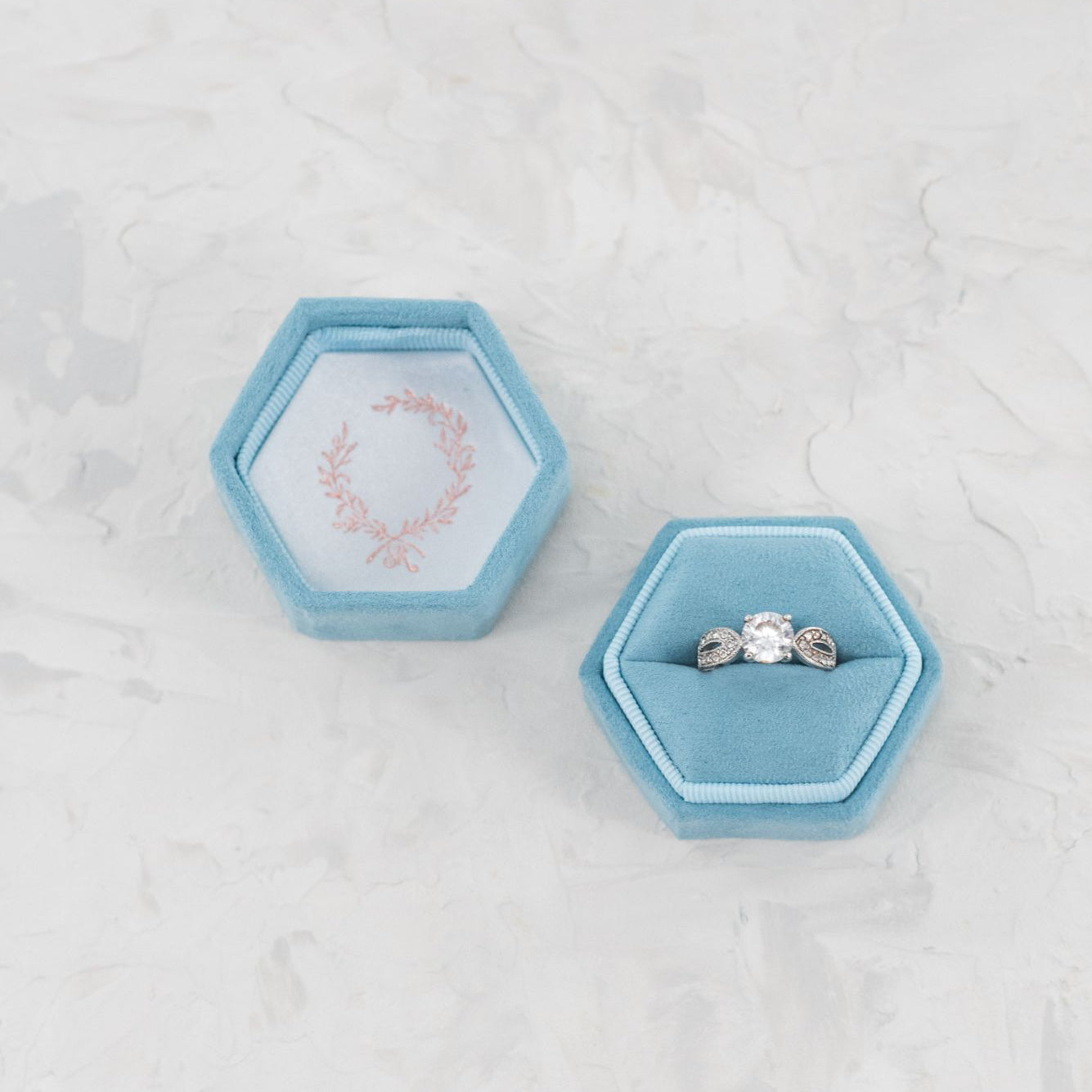 Hexagon Suede Ring Box - Italian Summer Light Blue image