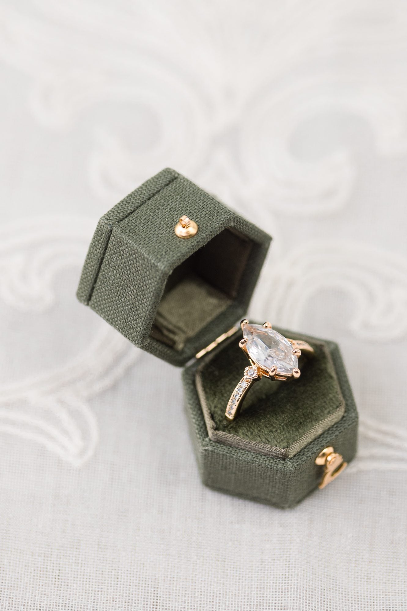 Mini Hexagon Heritage Petite Box image 0