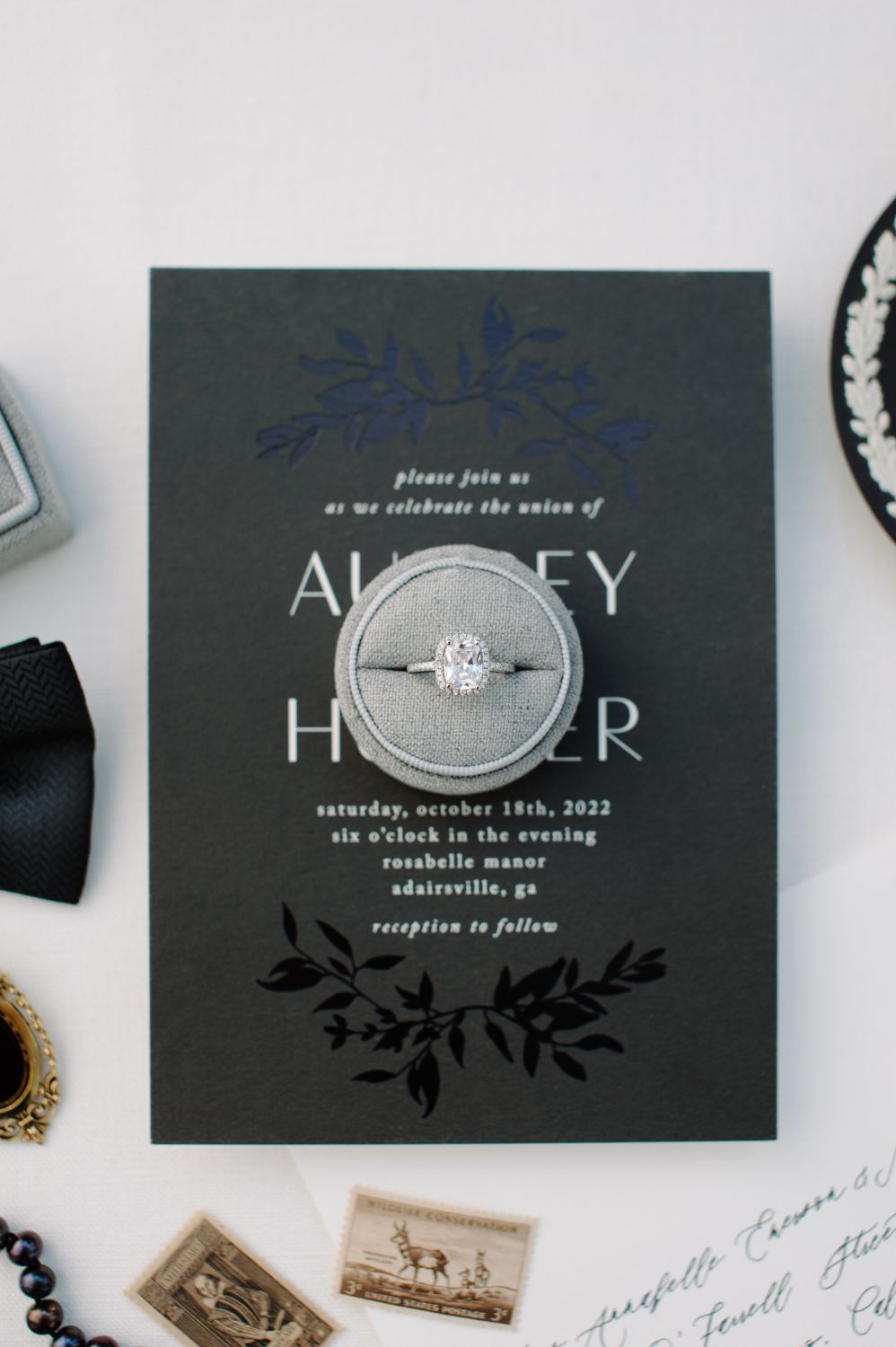 Circle Linen Ring Box image 9