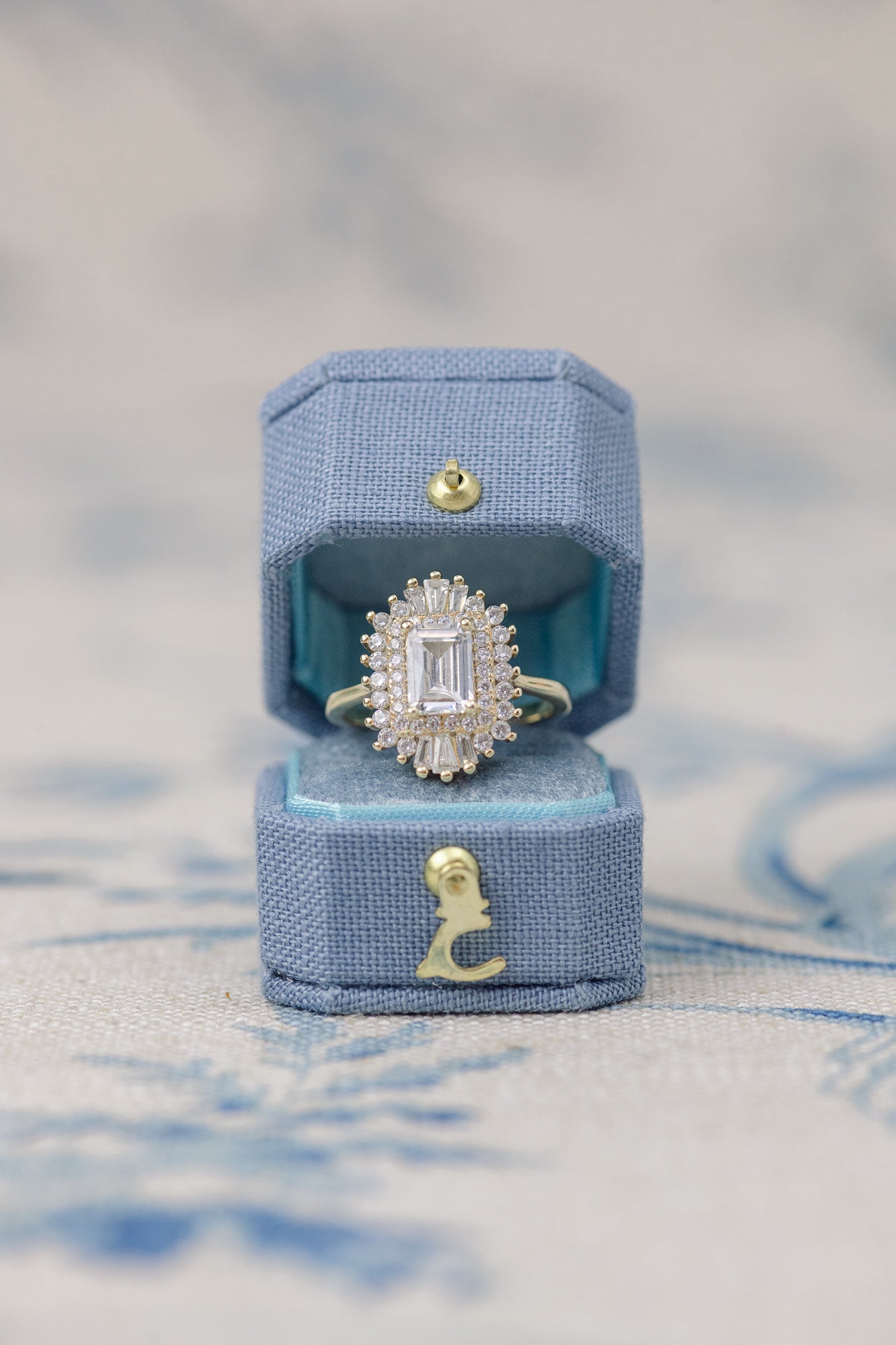 Mini Bevelled Edge Heritage Petite Box