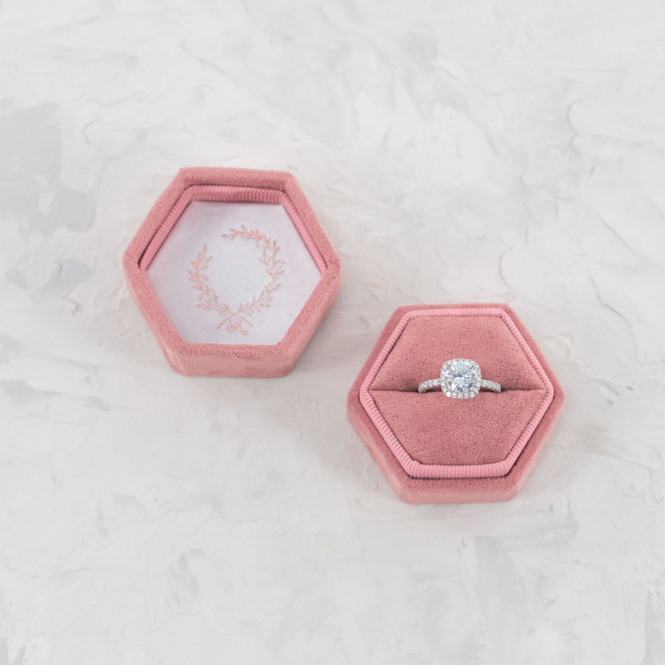 Hexagon Suede Ring Box - English Rose Mauve image