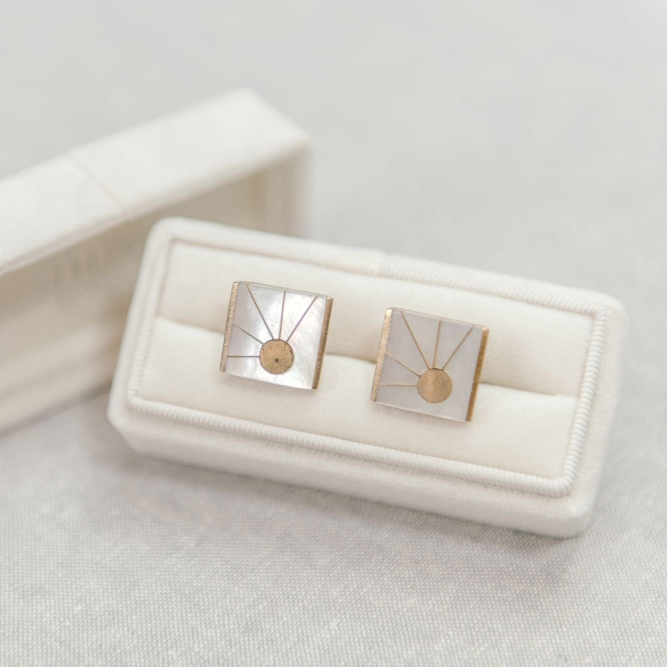 Rectangle Velvet Single Slot Ring Box image 1