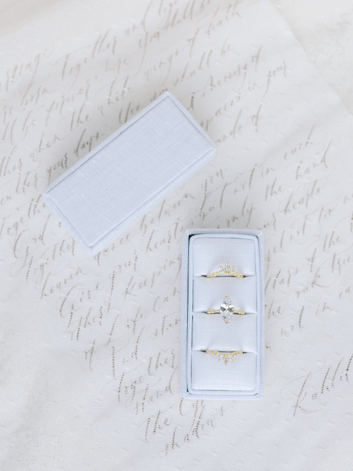 Rectangle Heritage Collection - Triple Slot - Dove White Linen image