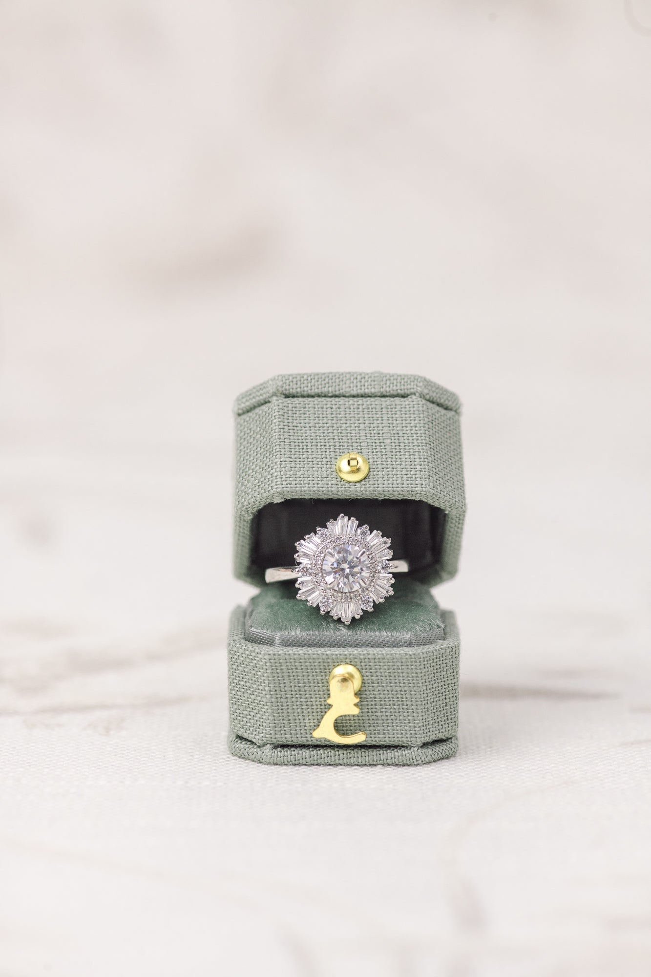 Mini Bevelled Edge Heritage Petite Box