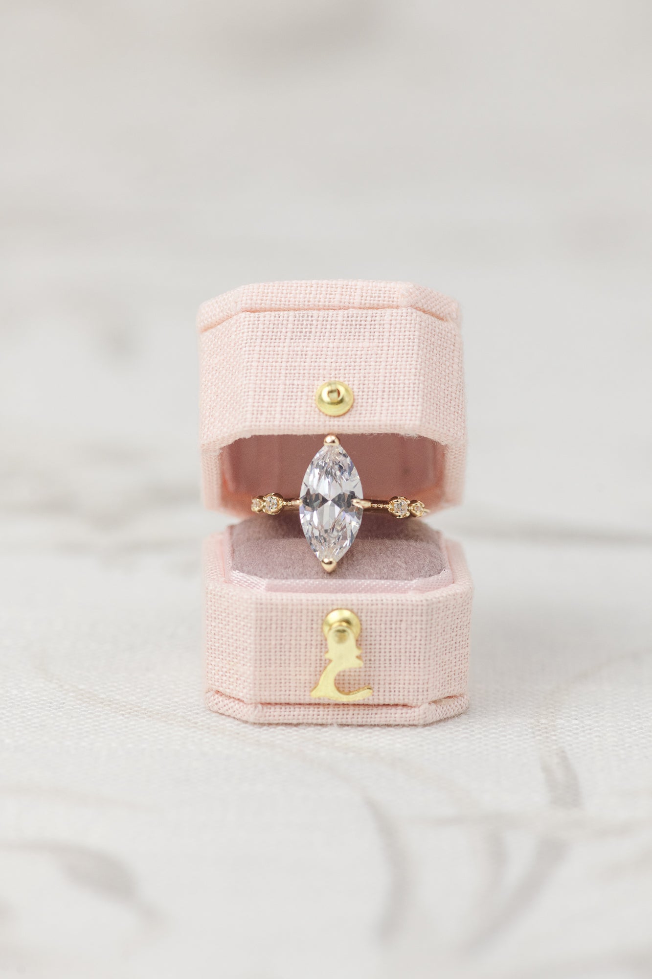 Mini Bevelled Edge Heritage Petite Box