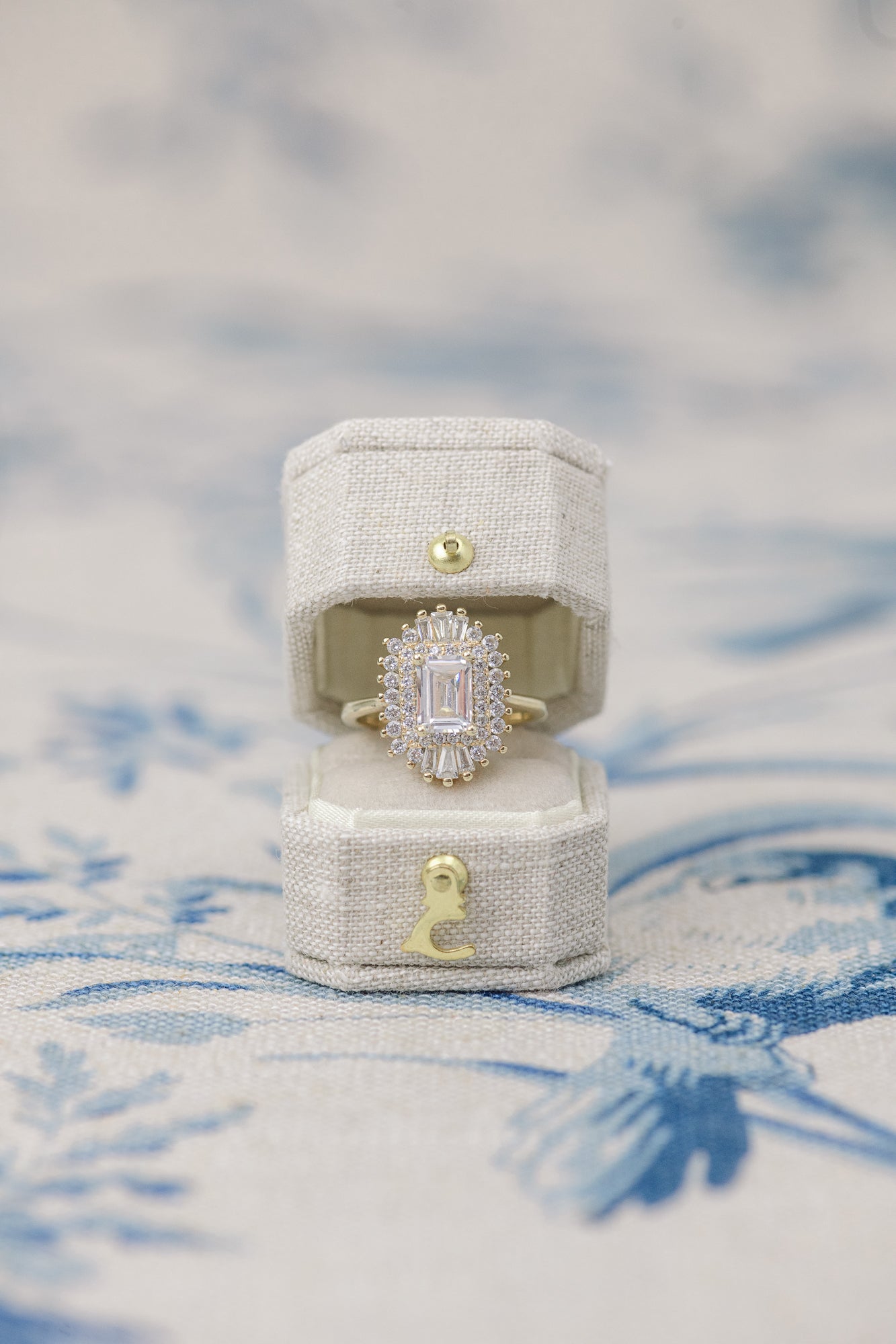 Mini Bevelled Edge Heritage Petite Box