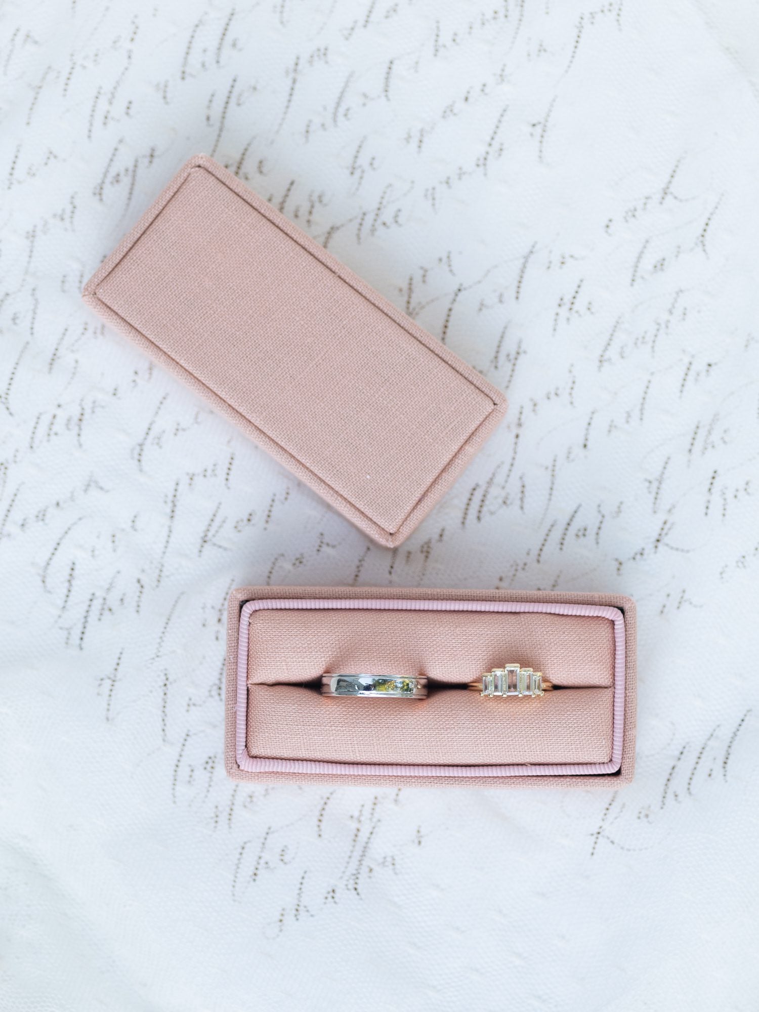 Rectangle Heritage Collection - Single Slot Jewelry Box - Parisian Pink Linen image
