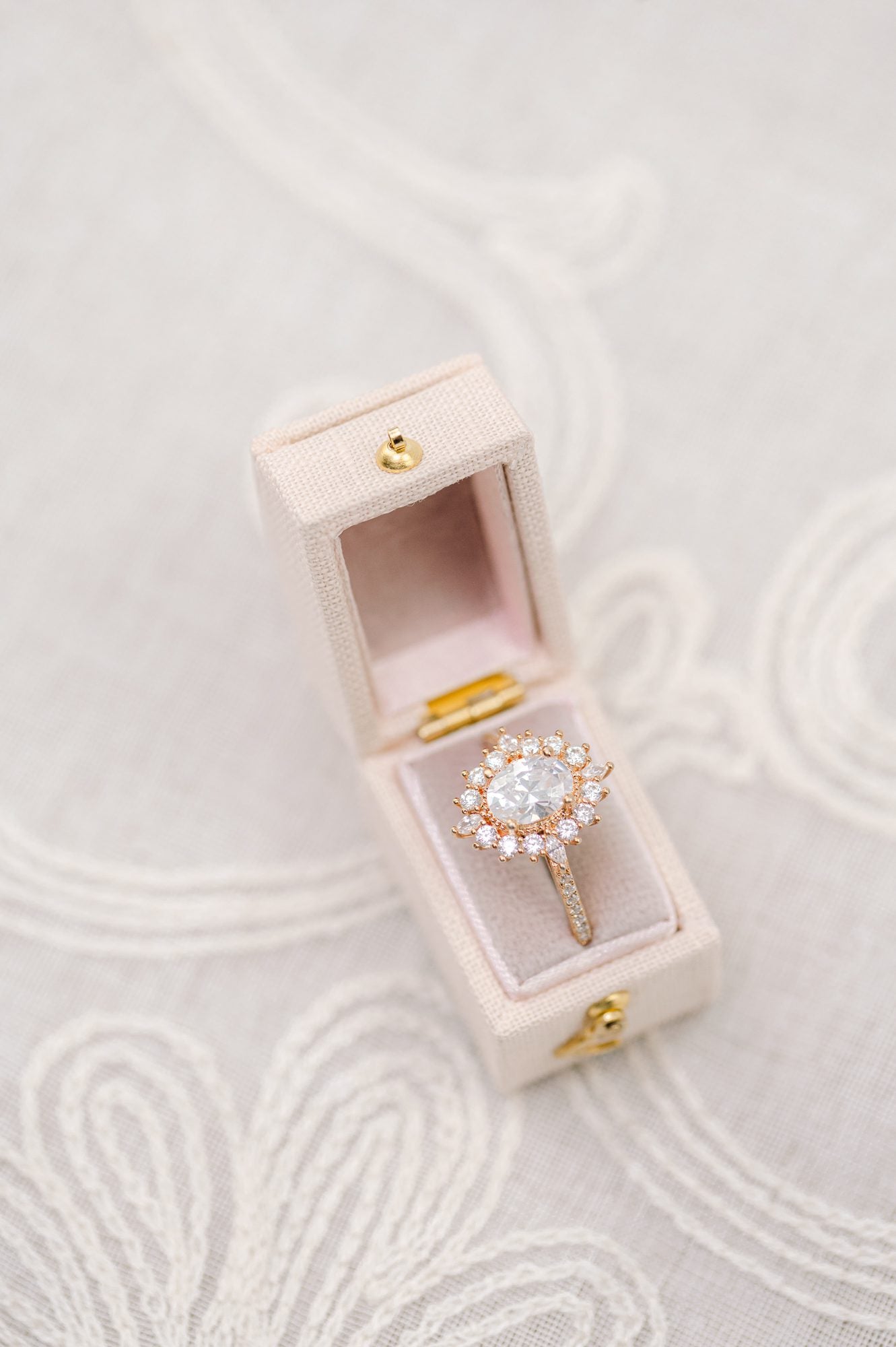 Mini Rectangle Heritage Petite Box - Touch of Blush Linen image