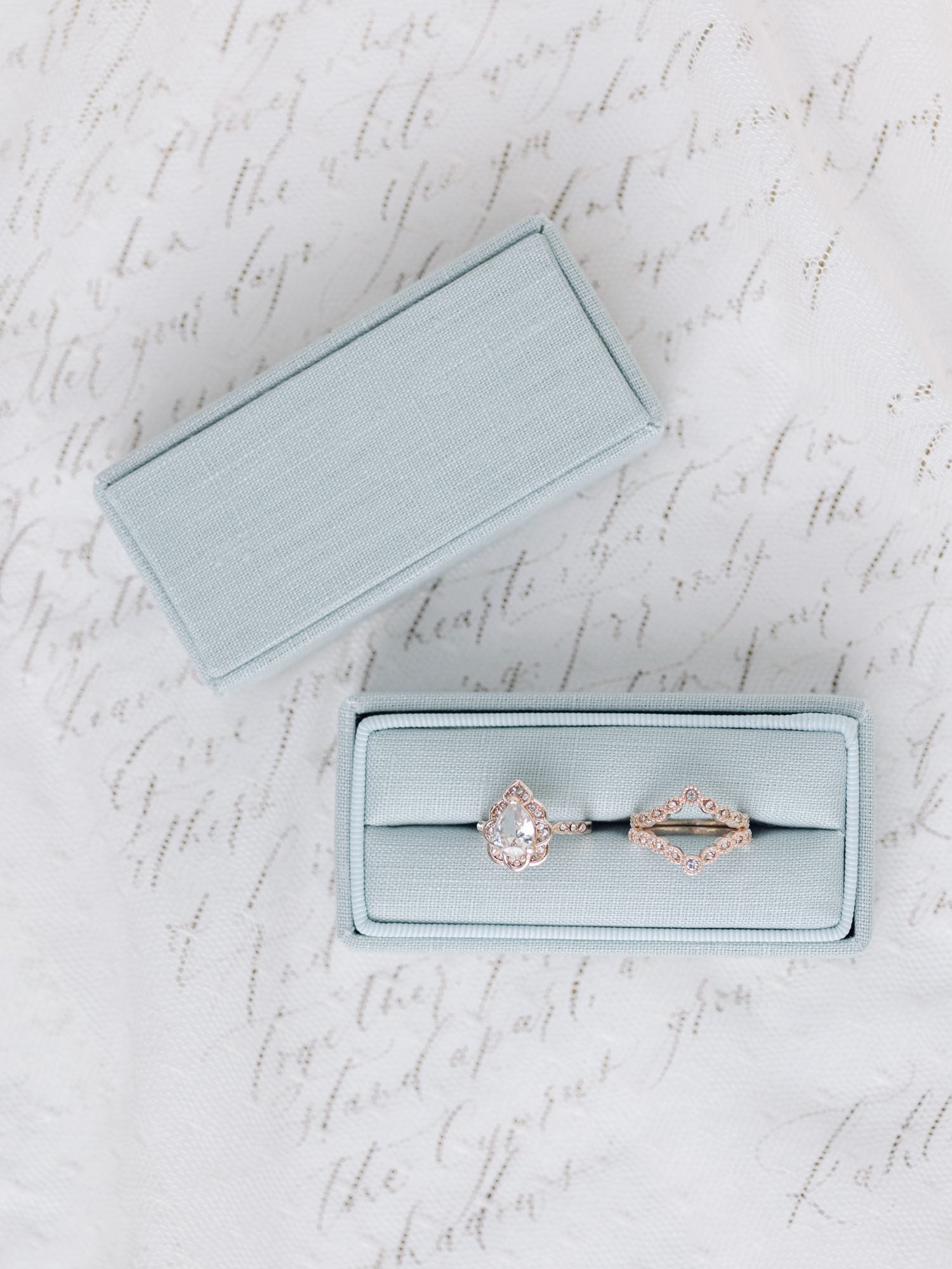 Rectangle Heritage Collection - Single Slot Jewelry Box - Soft Mist Blue Linen image