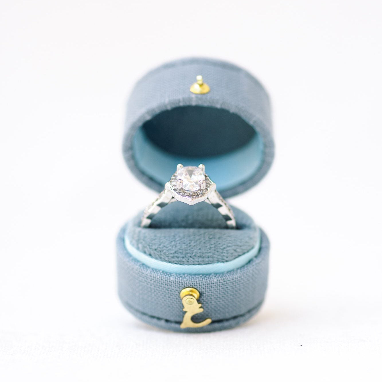 Oval Heritage Petite Box - Dusty Blue Linen image